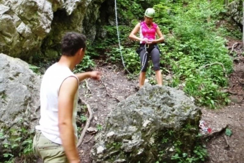 Plezanje na plezališču Iški vintgar